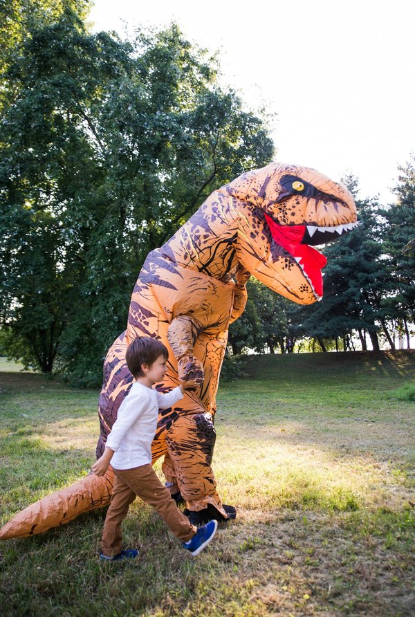 Stand out with an inflatable dino skeleton costume